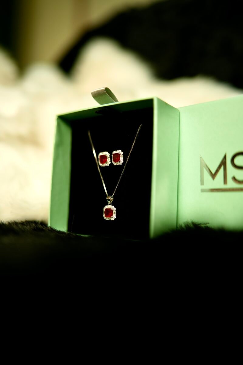 Pure 925 Silver cushion-cut Red stone Pendant set - Image 2