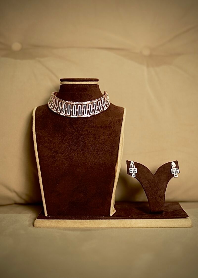 Royal Radiance – Geometric Choker Necklace Set